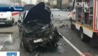 武汉爆料奔驰车祸视频,惊险瞬间,生命悬于一线 第2张 武汉爆料奔驰车祸视频,惊险瞬间,生命悬于一线 第2张